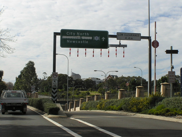Ozroads: Eastern Distributor